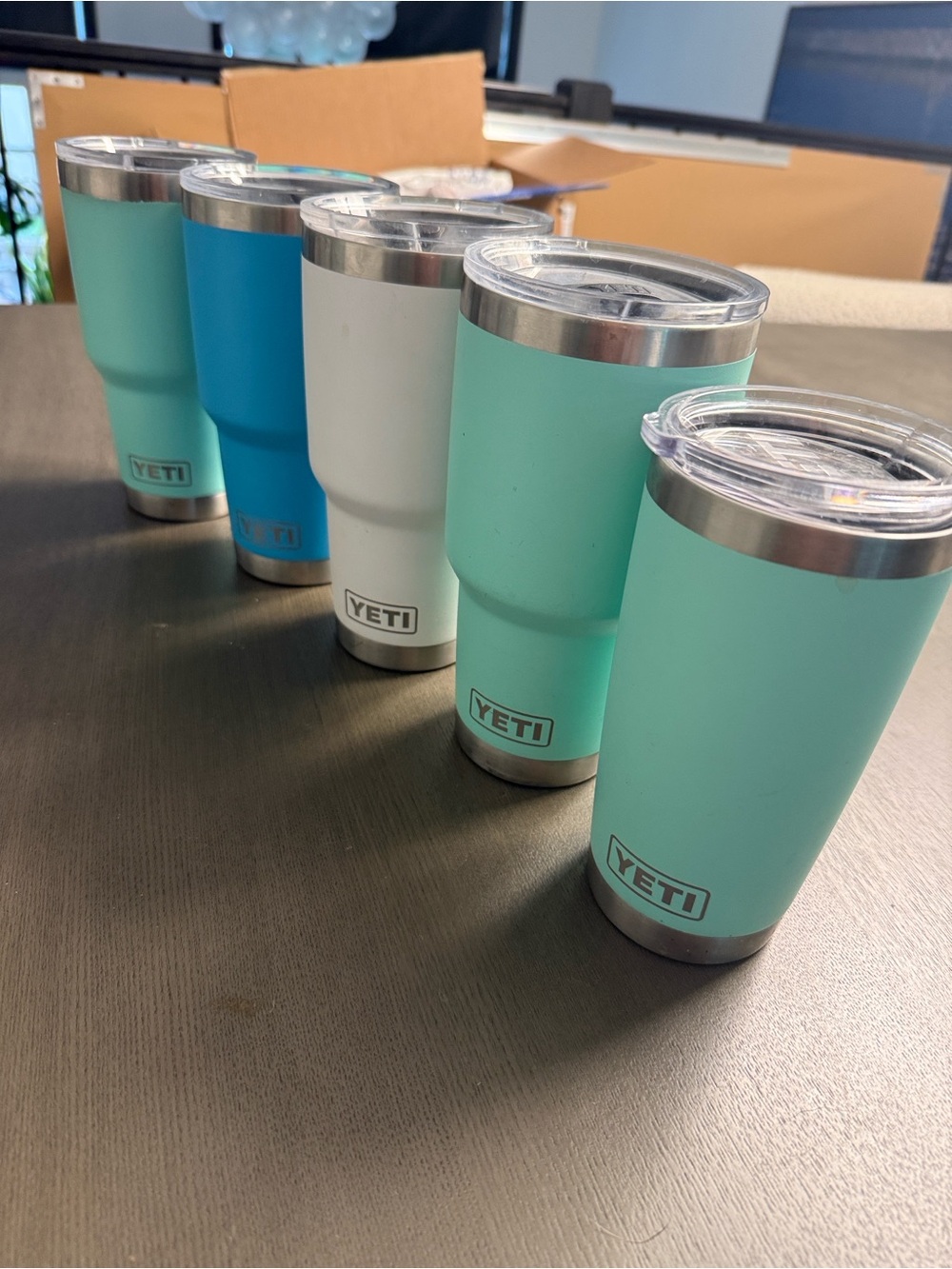 Set of 5 Yeti Rambler Tumblers in Mint, Seafoam, White, Blue